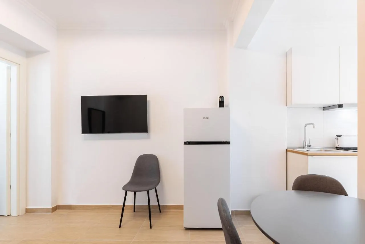 Tranquil Thessaloniki Apartment 0*,  Греция